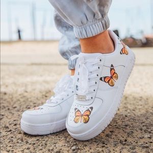Monarch Butterfly AF1 - Like New